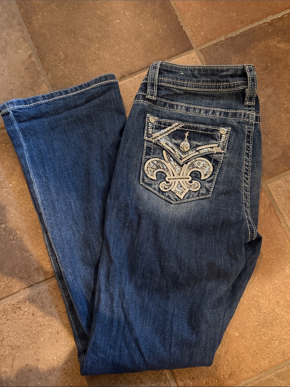 Miss Me Vera Fleur Bootcut Jeans with Embellished Pocket Size 29